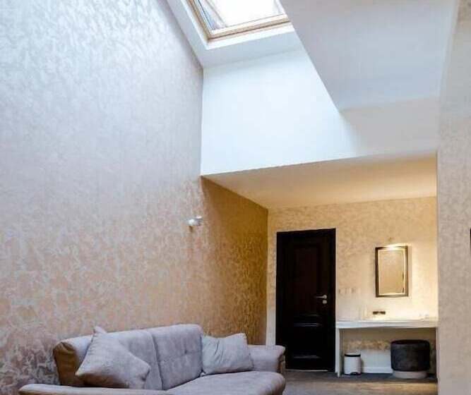 주니어 스위트, Tsarevets Design And Spa