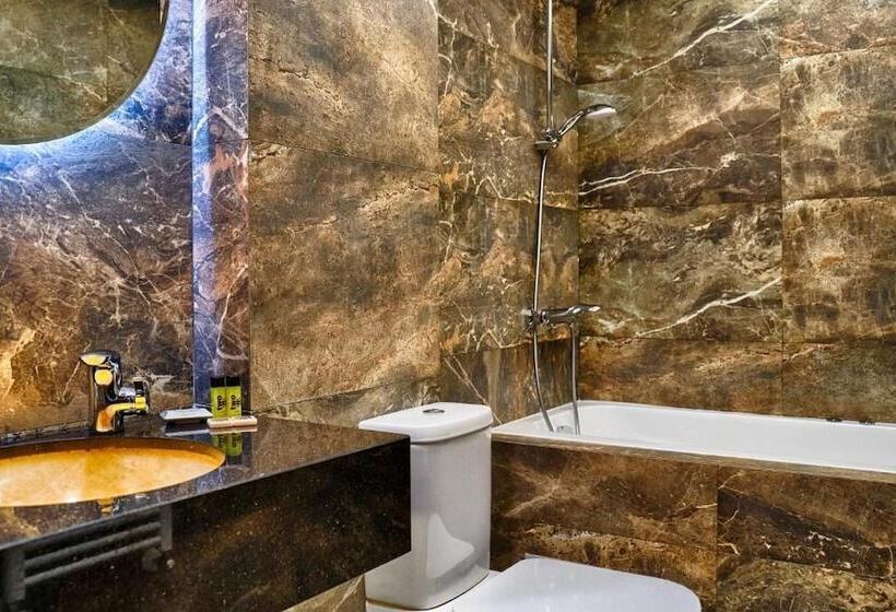 침실 2개 디럭스 아파트, Tsarevets Design And Spa