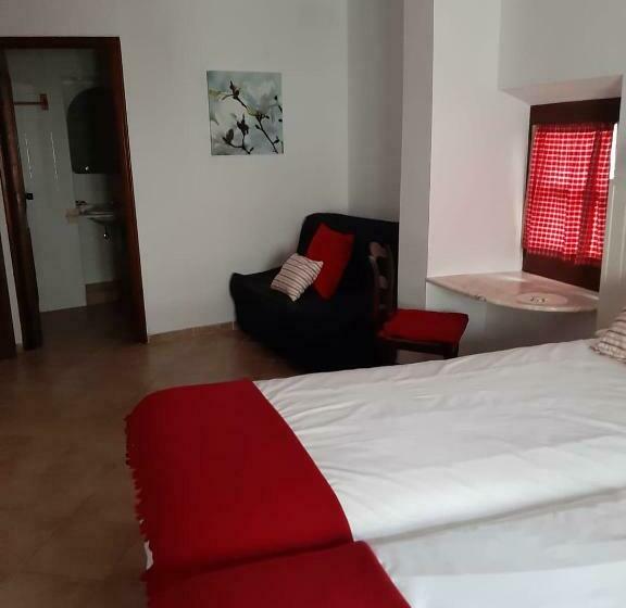 Четырехместный Номер Классик, L'hostalet