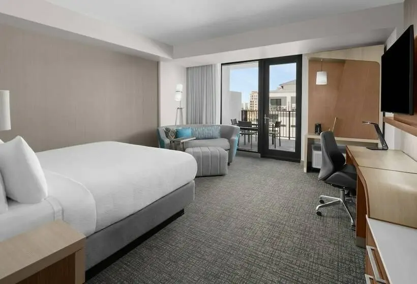 Standard Room Double Bed with Views