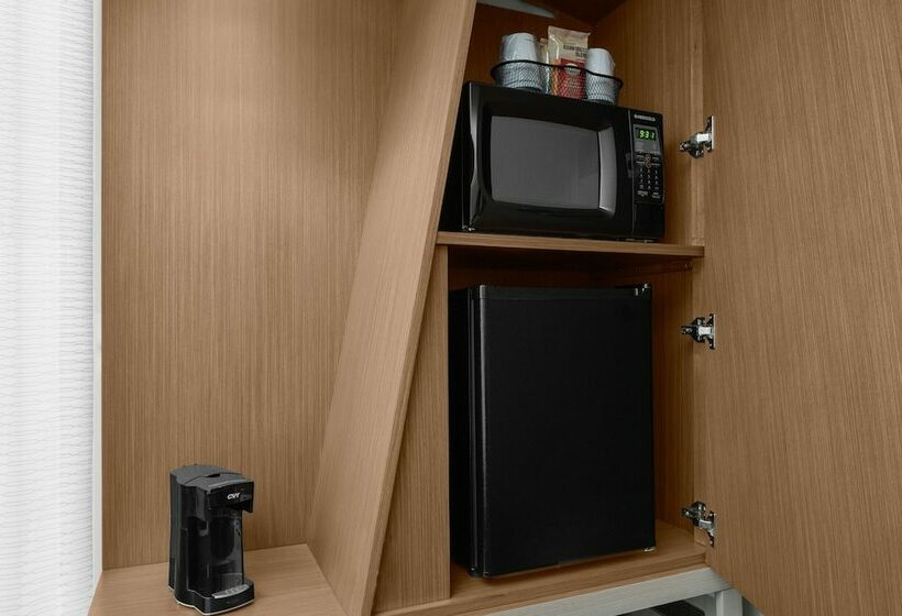 غرفه قياسيه سريرين مزدوجين, Courtyard By Marriott Clearwater Beach