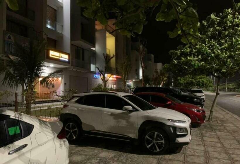 اتاق لوکس با بالکن, Khách Sạn Nghinh Phong Beach Tuy Hòa