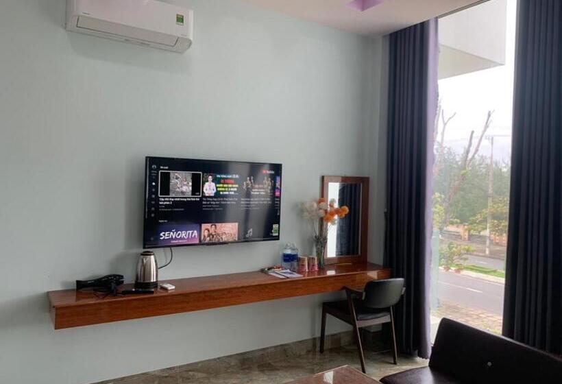 اتاق لوکس با بالکن, Khách Sạn Nghinh Phong Beach Tuy Hòa