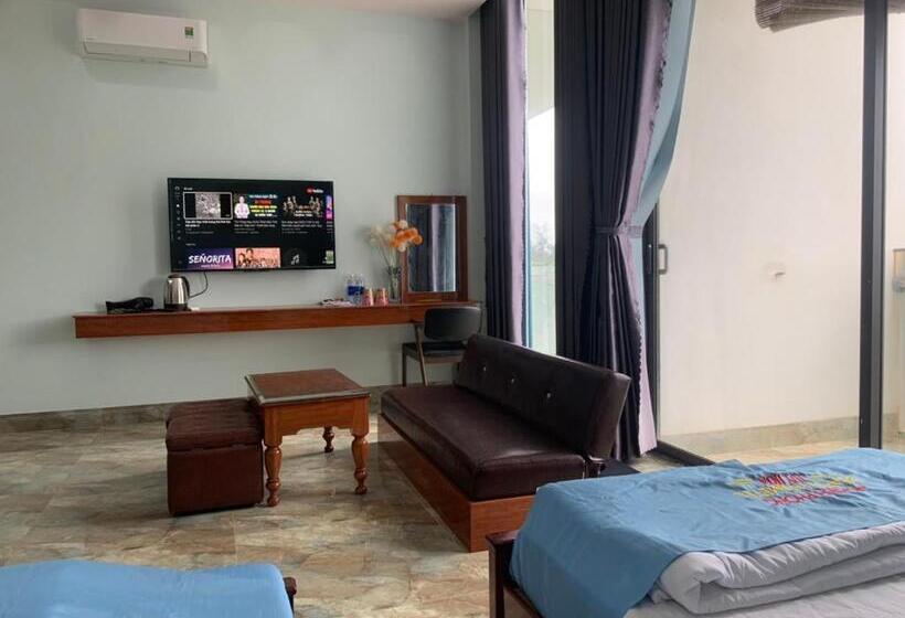 اتاق لوکس با بالکن, Khách Sạn Nghinh Phong Beach Tuy Hòa