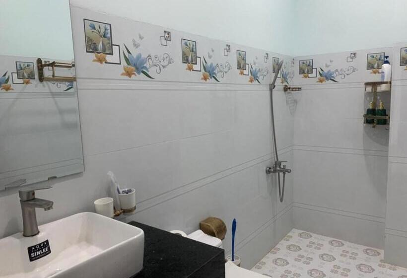 اتاق لوکس, Khách Sạn Nghinh Phong Beach Tuy Hòa