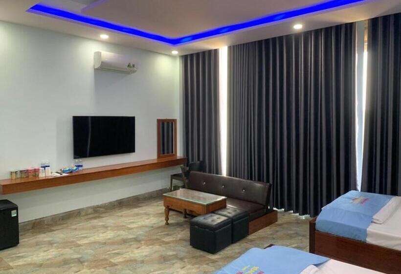 اتاق استاندارد با بالکن, Khách Sạn Nghinh Phong Beach Tuy Hòa