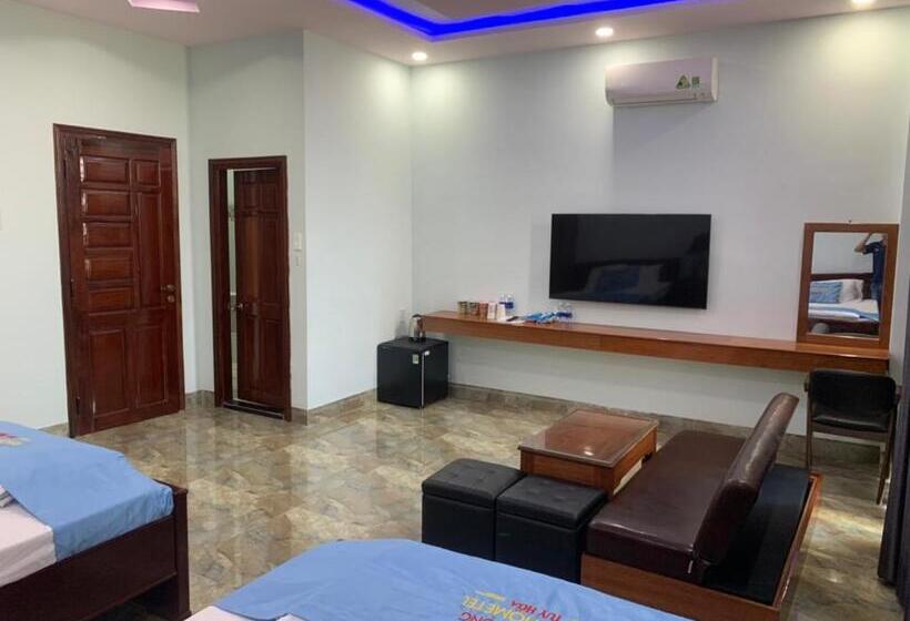 اتاق استاندارد با بالکن, Khách Sạn Nghinh Phong Beach Tuy Hòa