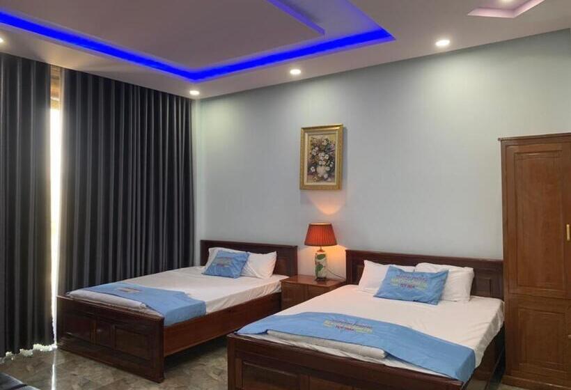 اتاق استاندارد با بالکن, Khách Sạn Nghinh Phong Beach Tuy Hòa