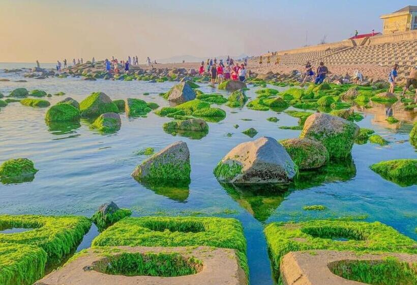 اتاق لوکس با بالکن, Khách Sạn Nghinh Phong Beach Tuy Hòa