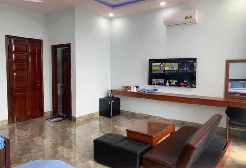 اتاق استاندارد با بالکن, Khách Sạn Nghinh Phong Beach Tuy Hòa