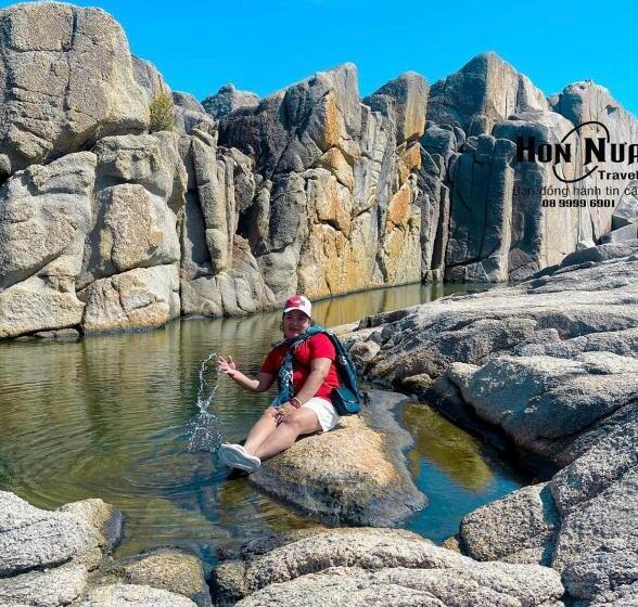 اتاق لوکس با بالکن, Khách Sạn Nghinh Phong Beach Tuy Hòa