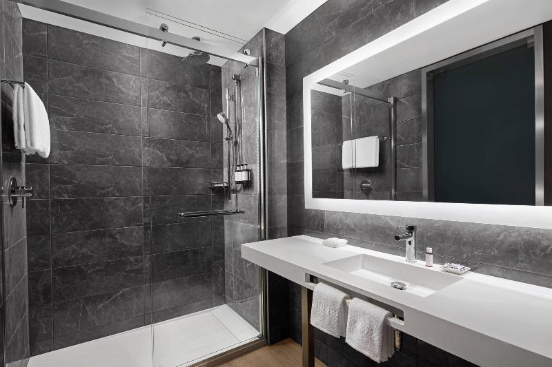 带大床的标准间, Ac Hotel By Marriott Orlando Downtown