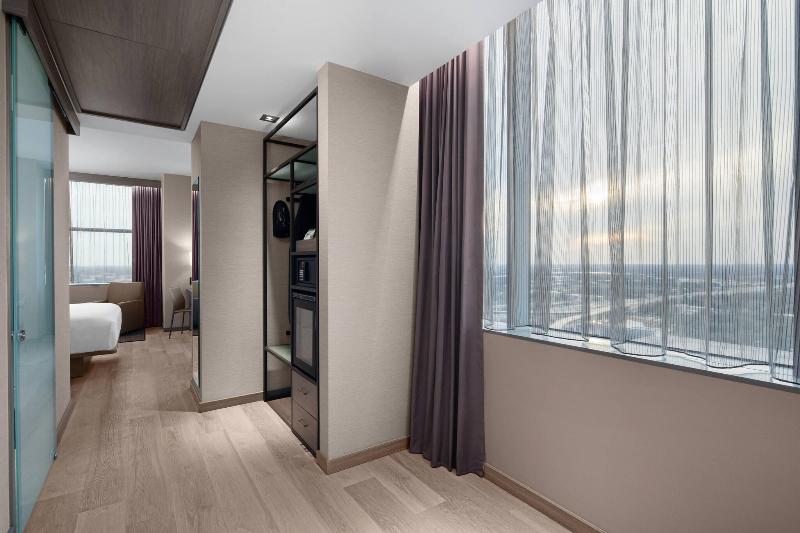 带大床的标准间, Ac Hotel By Marriott Orlando Downtown