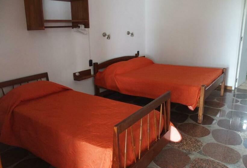 غرفة قياسية مطلّة علي الحديقة, Buena Vista Se Reserva Solo Con Seña