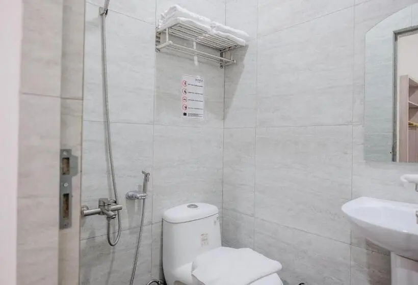 デラックスルーム, Reddoorz Plus @ Jalan Juanda Medan