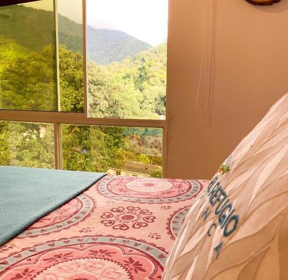 マウンテンビュースタンダードルーム, El Refugio Minca