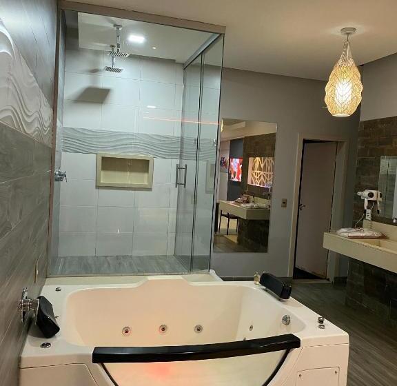 סוויטה עם ג'קוזי, Rodotel Vênus Prime