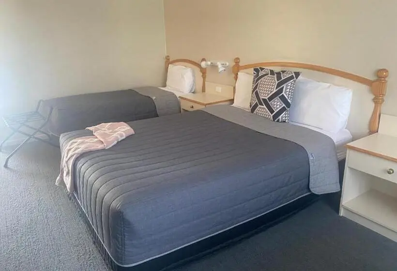 スタンダードトリプルルーム, Tumbarumba Motel & Elms Restaurant