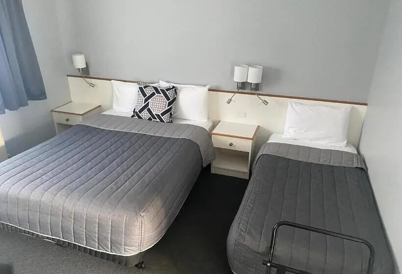 スタンダードトリプルルーム, Tumbarumba Motel & Elms Restaurant