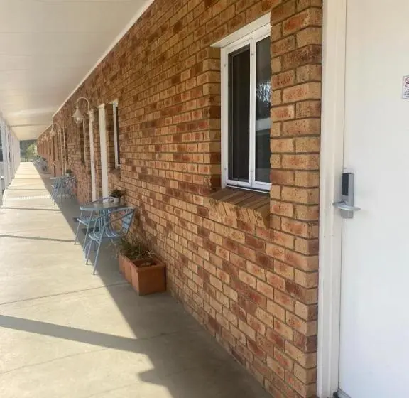 デラックスルーム, Tumbarumba Motel & Elms Restaurant