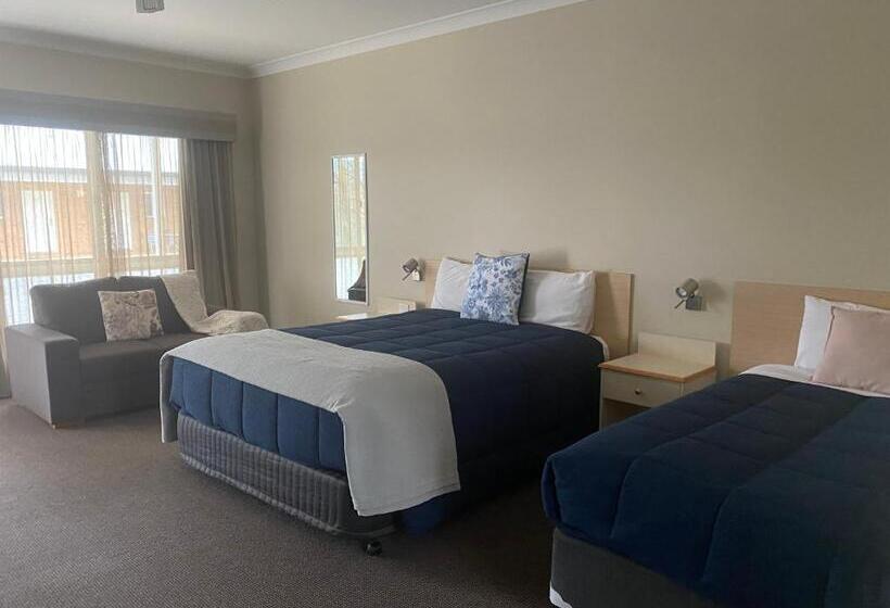 豪华三人间, Tumbarumba Motel & Elms Restaurant