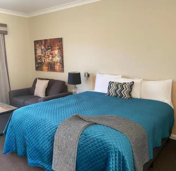 キングサイズベッドのデラックスルーム, Tumbarumba Motel & Elms Restaurant