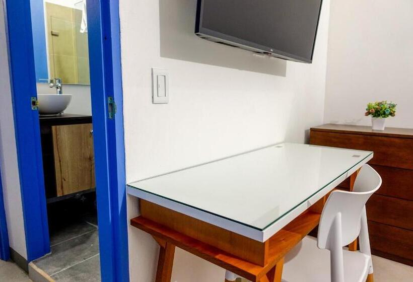 جناح جونيور, Azulado Jericó