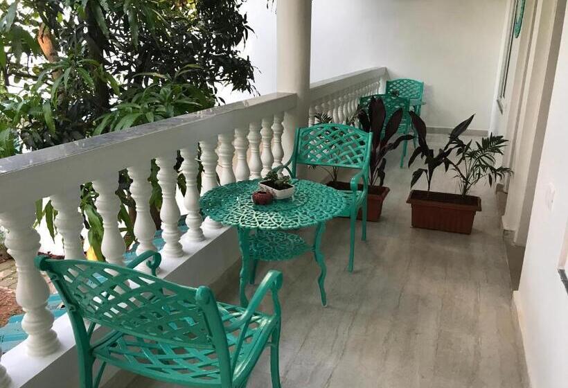 带阳台的豪华间, Baywoodgoa