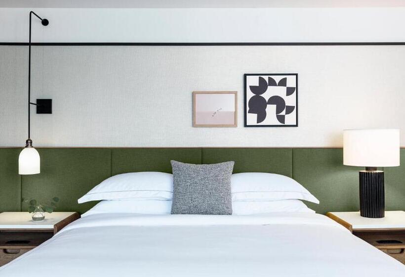 Номер Стандарт Кровать Кинг Адаптированный для Инвалидов, Kimpton Sylvan Hotel Buckhead Atlanta