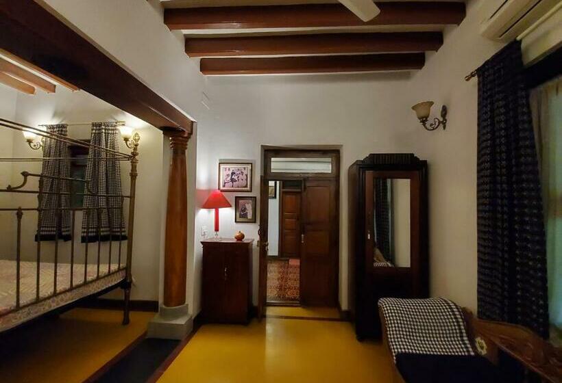 חדר סטנדרט, Kariappa House