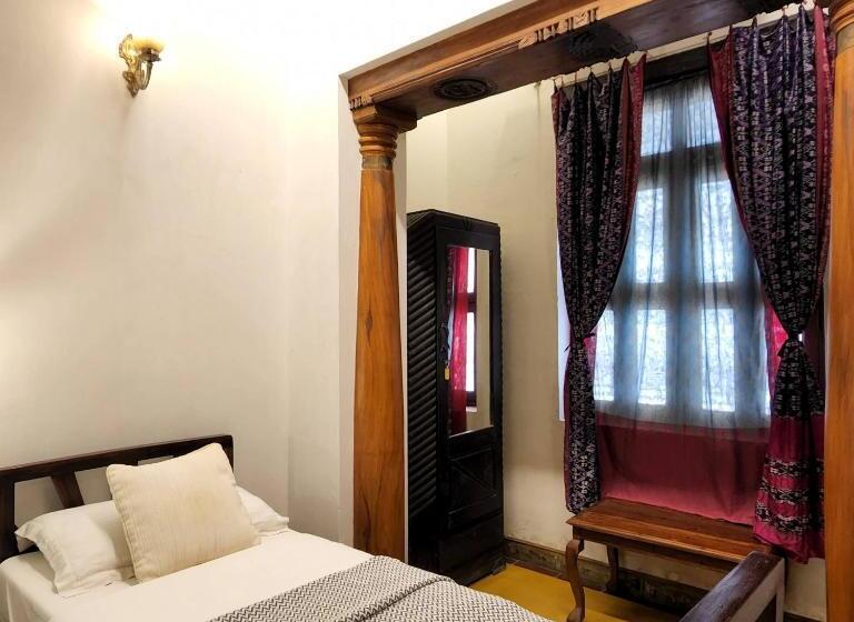 חדר סטנדרט, Kariappa House