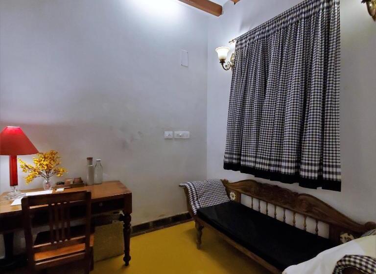 חדר סטנדרט, Kariappa House