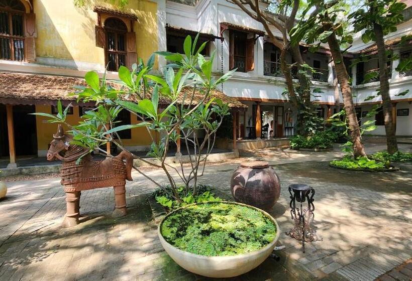 חדר סטנדרט יחיד, Kariappa House