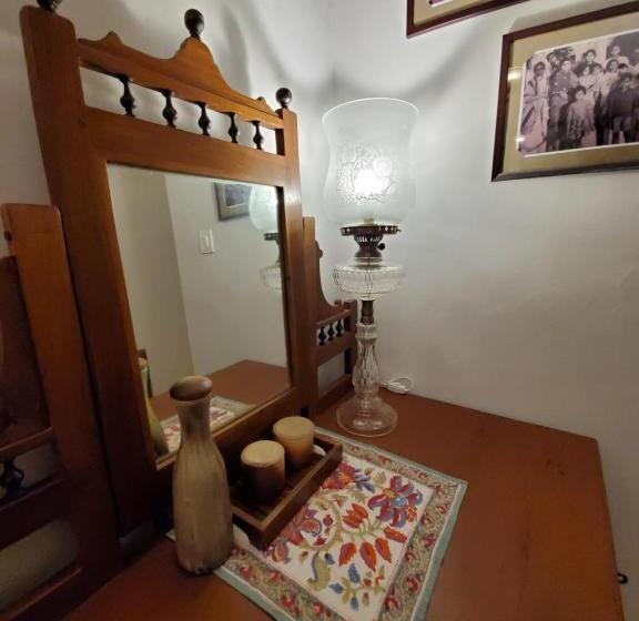 חדר סטנדרט יחיד, Kariappa House