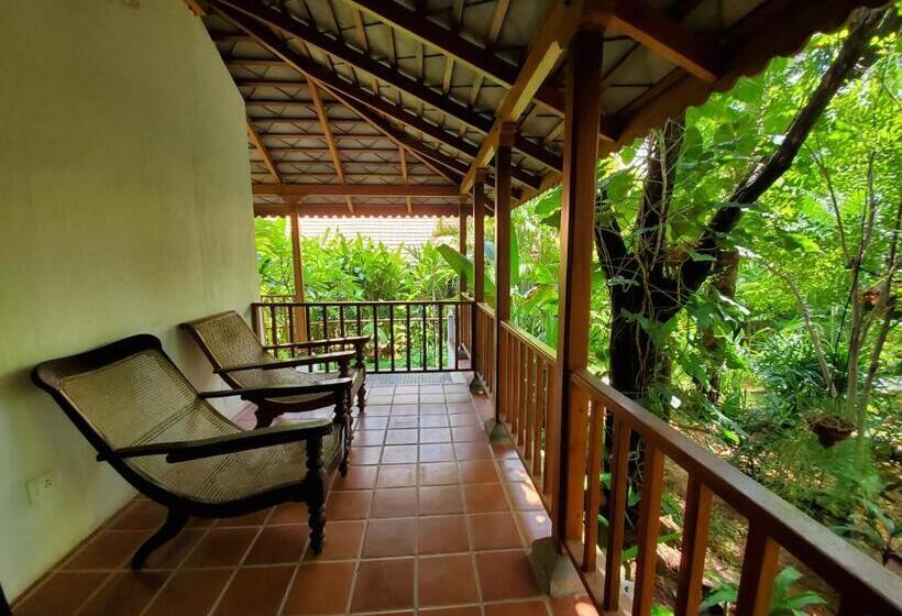 חדר סטנדרט נוף לגינה, Kariappa House