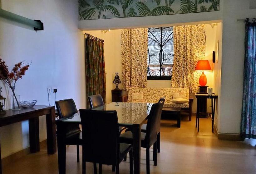 חדר יחיד נוף לגינה, Kariappa House