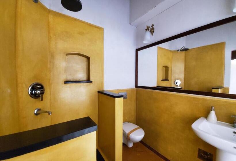 סוויטה משפחתית, Kariappa House