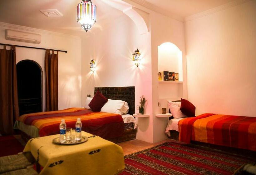 غرفة ديلوكس مزودة بشرفة, Auberge Tissadrine