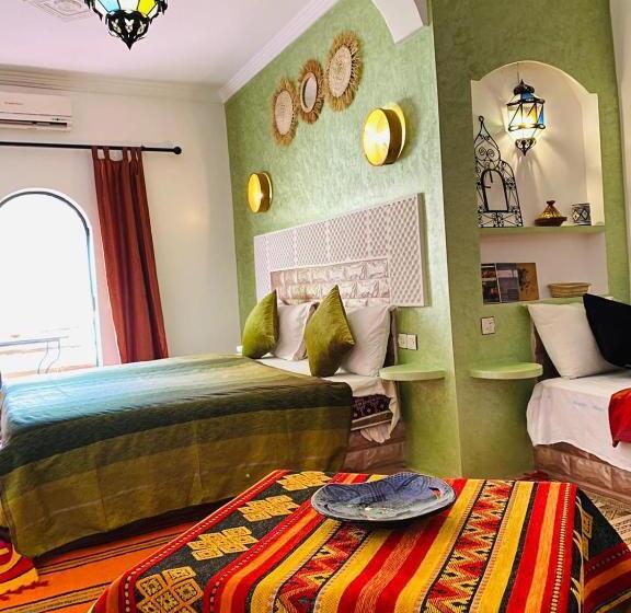 غرفة ديلوكس مزودة بشرفة, Auberge Tissadrine