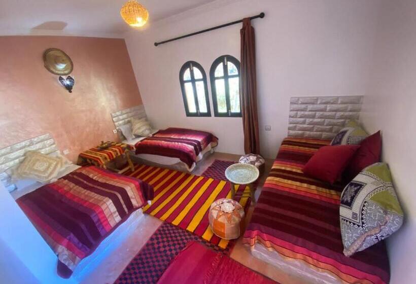 غرفة عائلية, Auberge Tissadrine