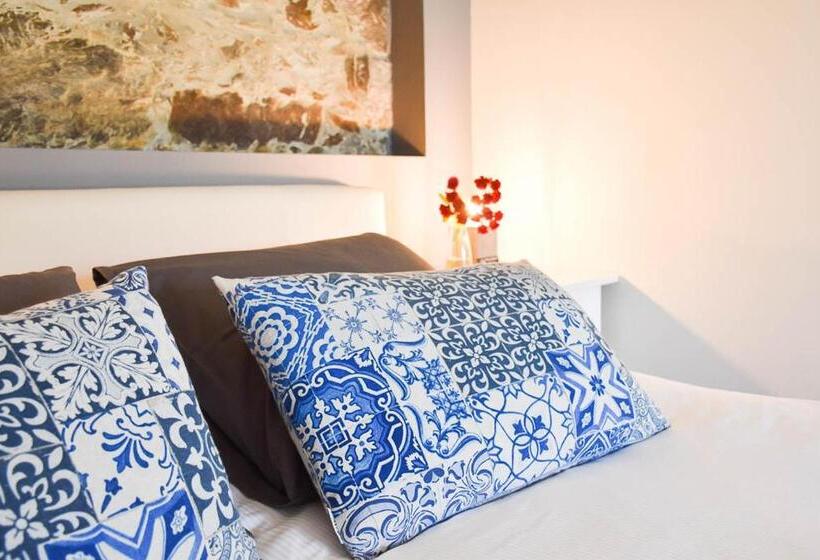 スタンダードスタジオ, Casa Nas Serras