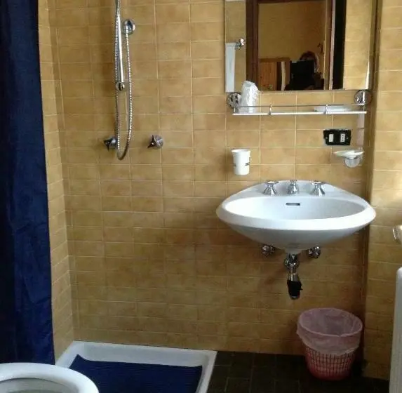 スタンダードトリプルルーム, Albergo Al Forte