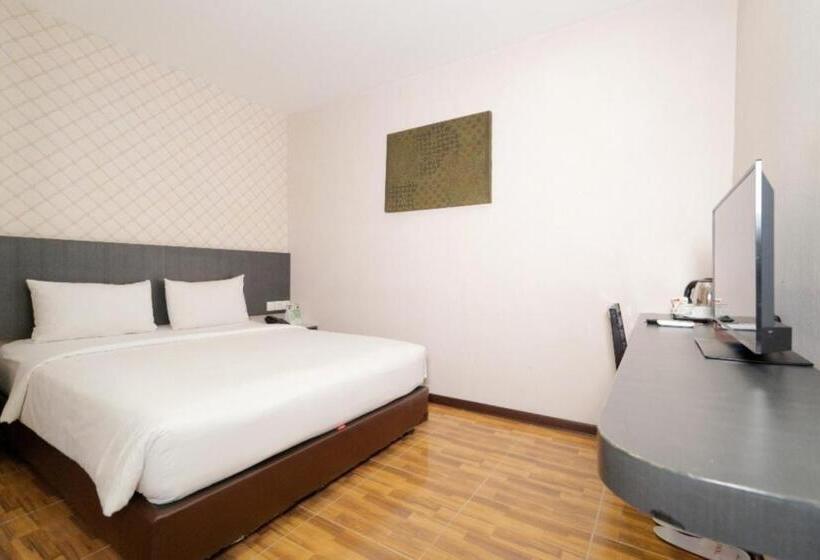 이코노미 싱글 룸, Crew Express