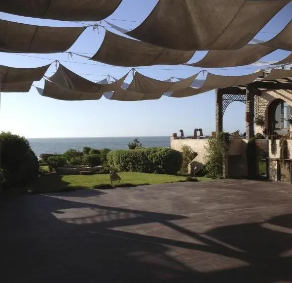 オーシャンビュースーペリアールーム, Dar Danse, The Bubble On The Beach