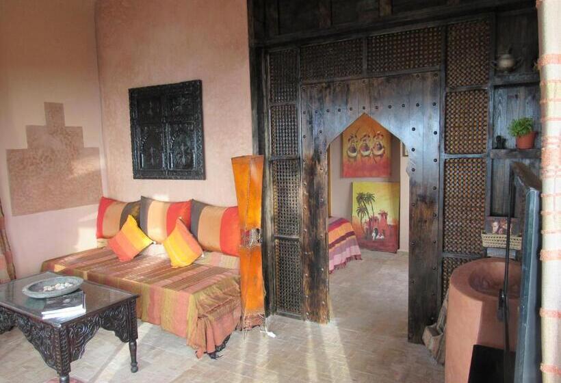 جناح مطلّ علي البحر, Dar Danse, The Bubble On The Beach