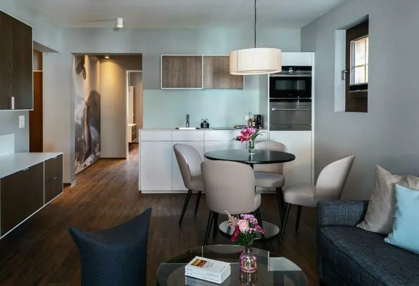 Suite, Mischun