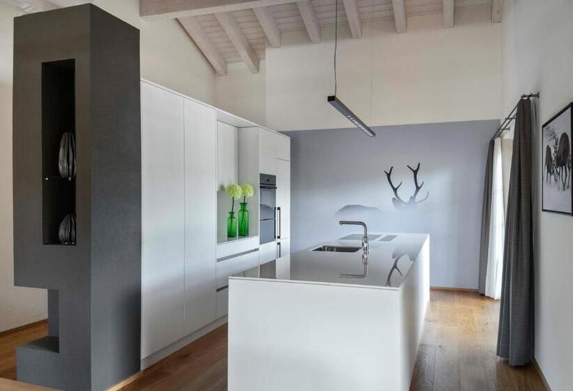 جناح غرفتين نوم, Mischun