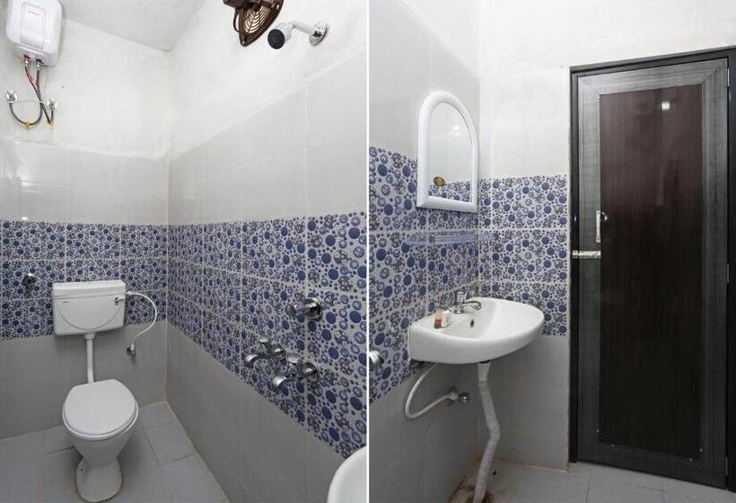 Трехместный Номер Классика, Oyo 11547  Mona Palace