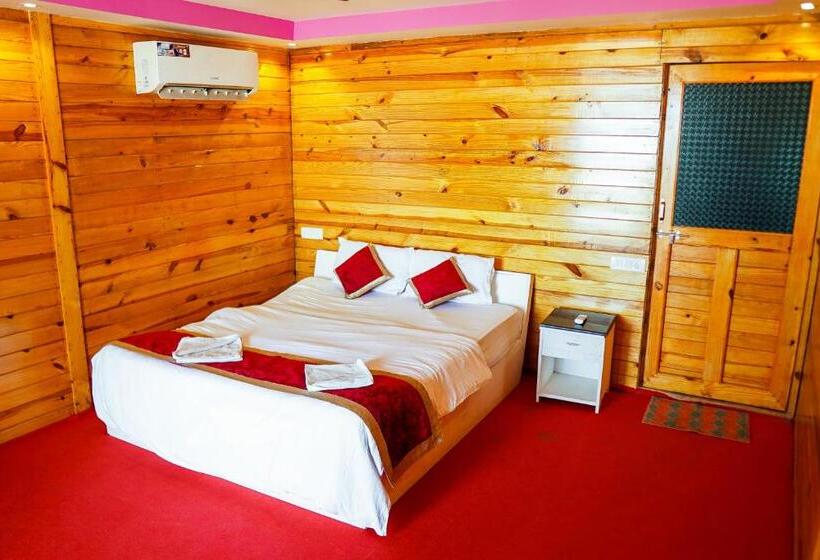 غرفة ديلوكس مطلّة علي البحر مزوَّدة بشُرفة, Om Sai Beach Huts