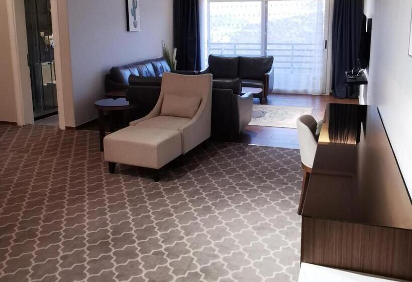 غرفة ديلوكس, Rosemary